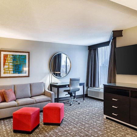Doubletree By Hilton Johnson City Extérieur photo