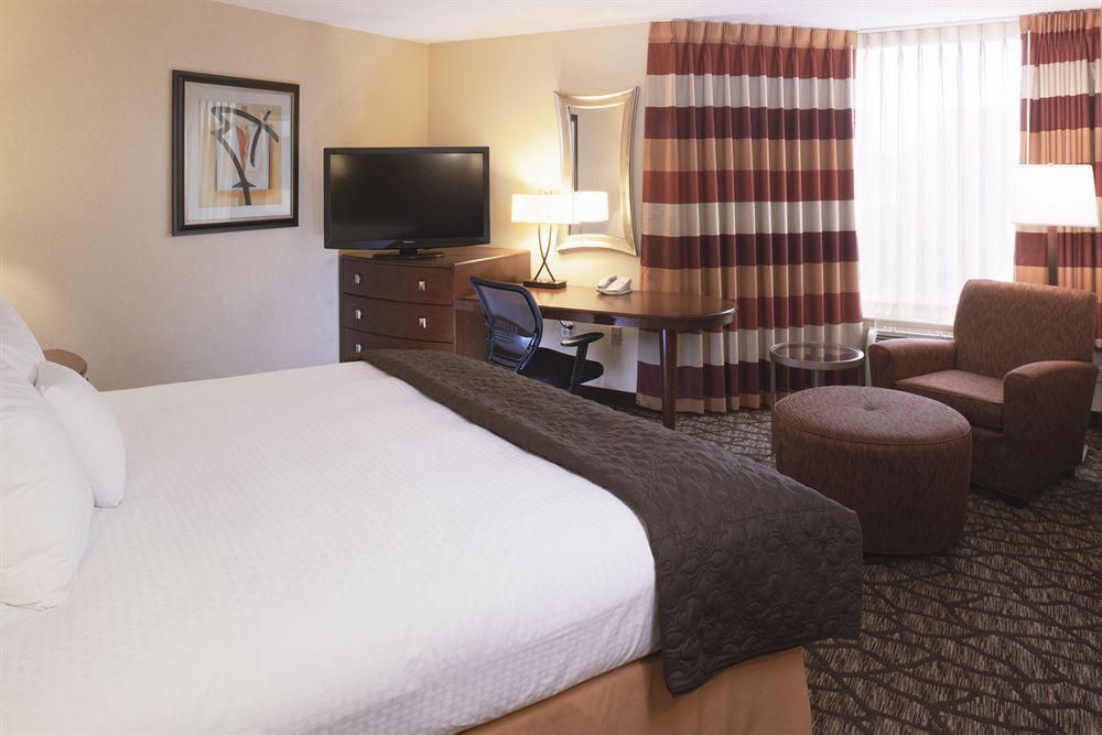 Doubletree By Hilton Johnson City Extérieur photo
