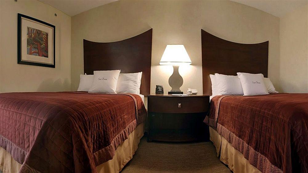 Doubletree By Hilton Johnson City Extérieur photo