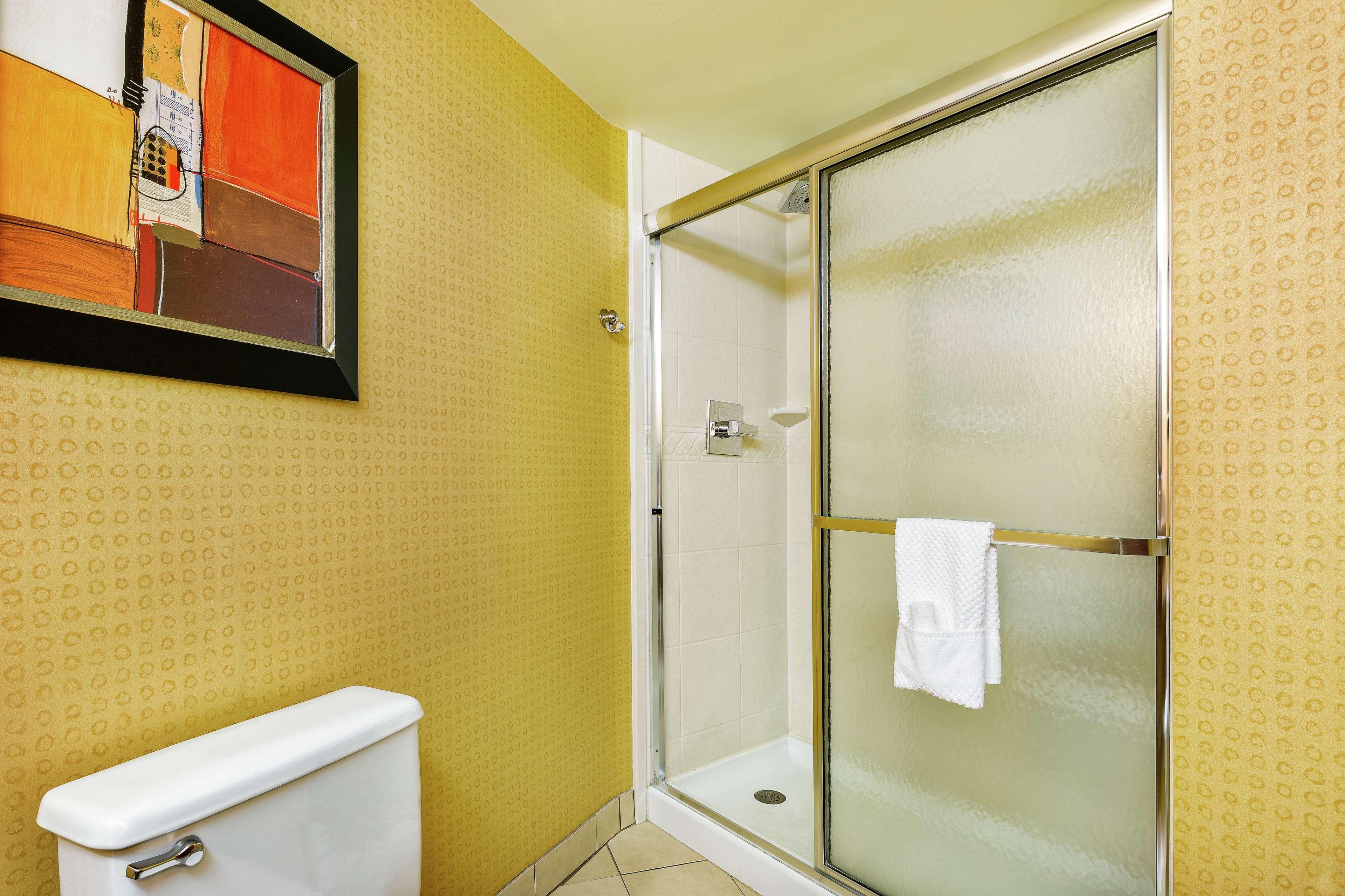 Doubletree By Hilton Johnson City Extérieur photo