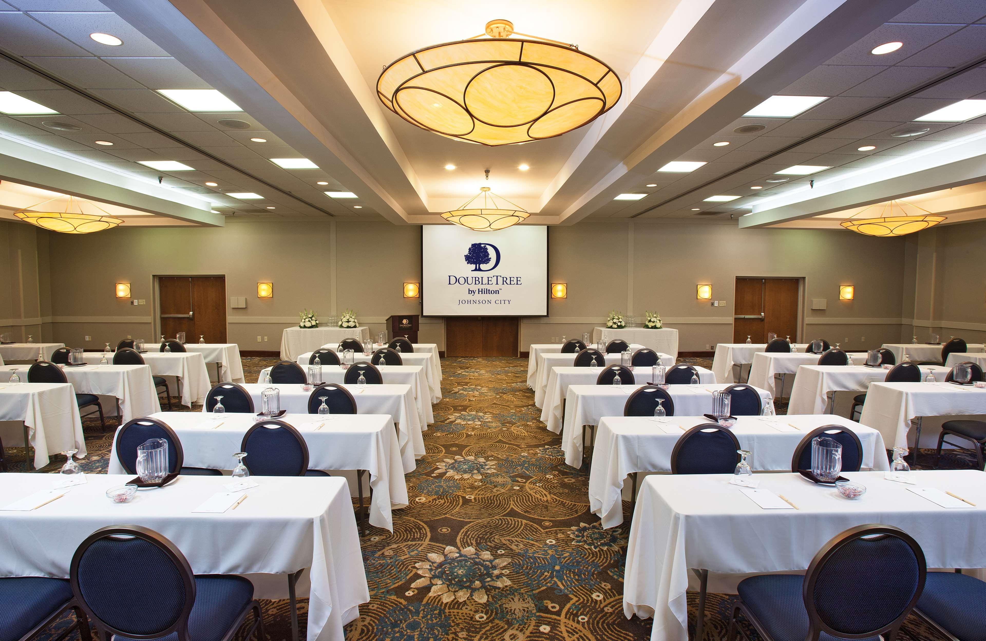 Doubletree By Hilton Johnson City Extérieur photo
