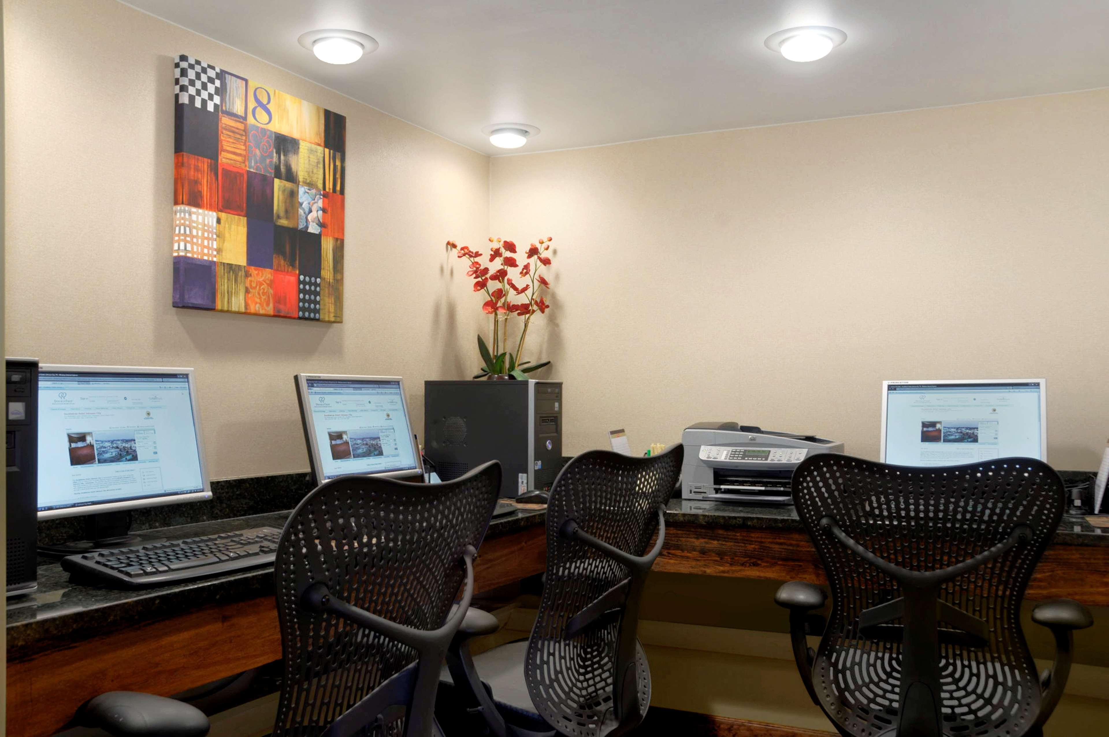 Doubletree By Hilton Johnson City Facilités photo