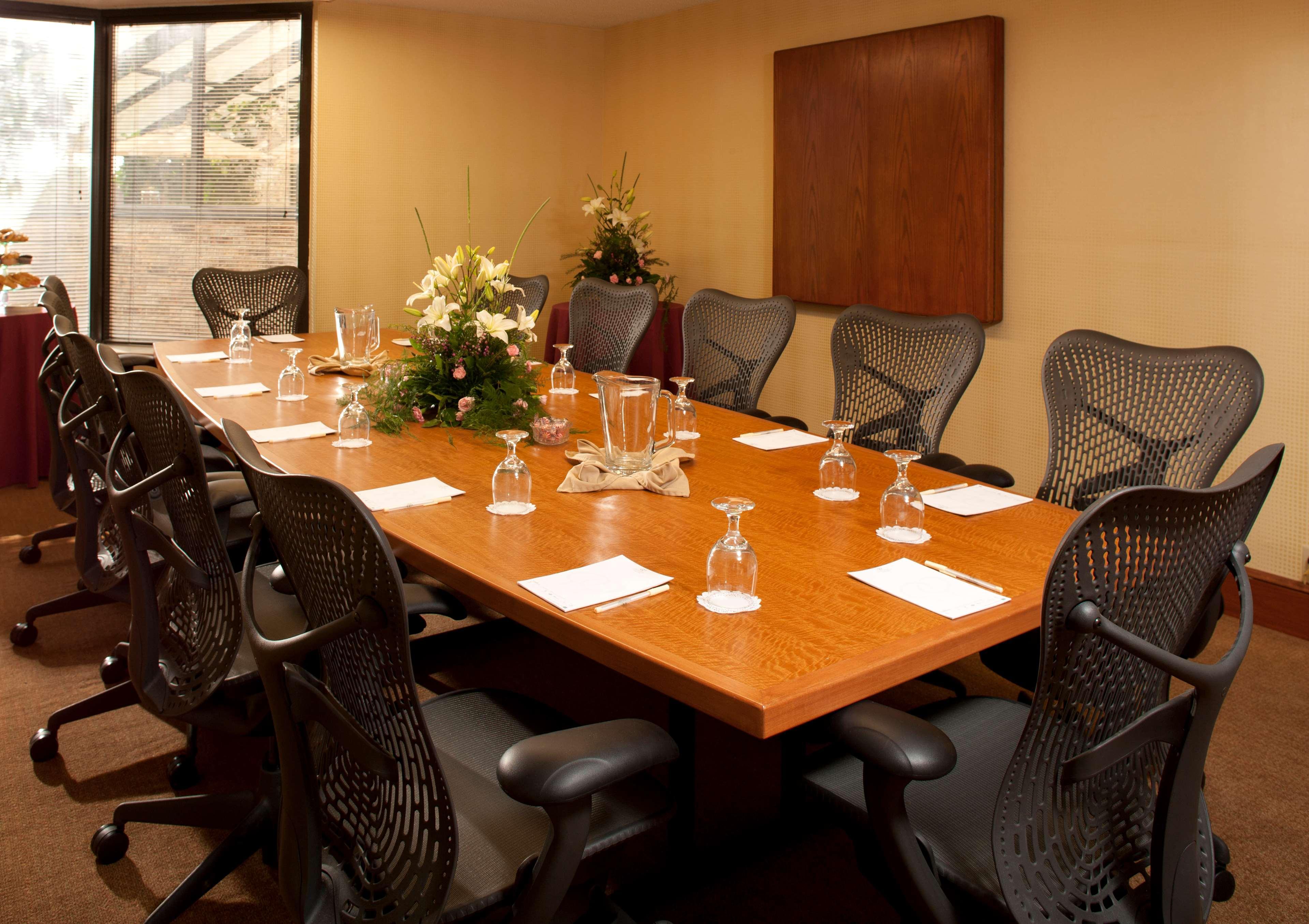 Doubletree By Hilton Johnson City Extérieur photo