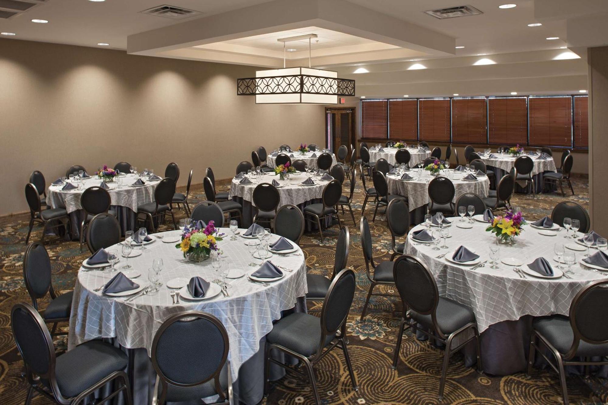 Doubletree By Hilton Johnson City Extérieur photo