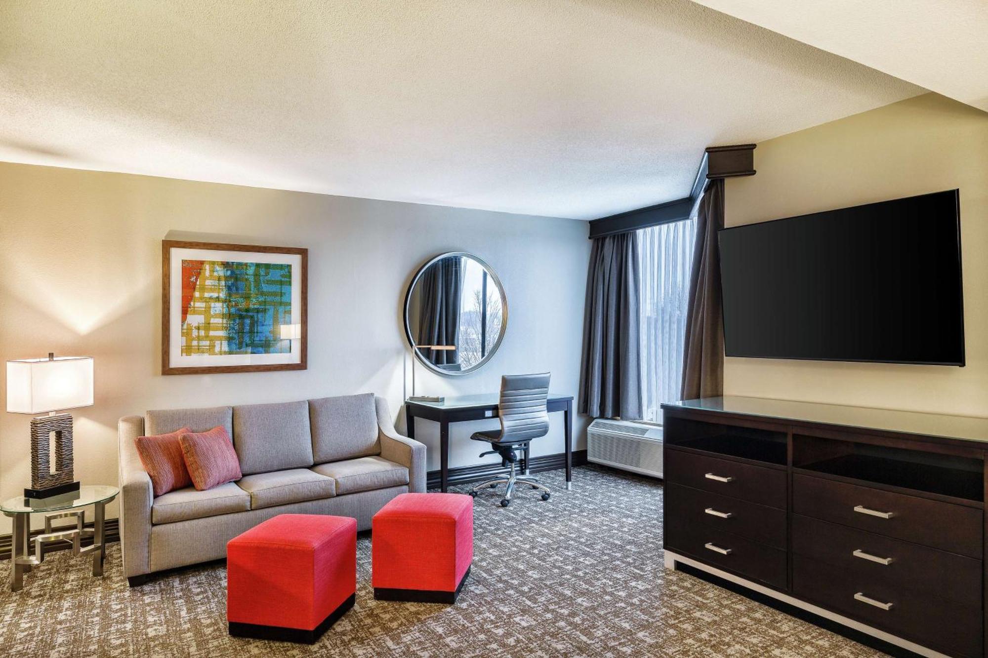 Doubletree By Hilton Johnson City Extérieur photo