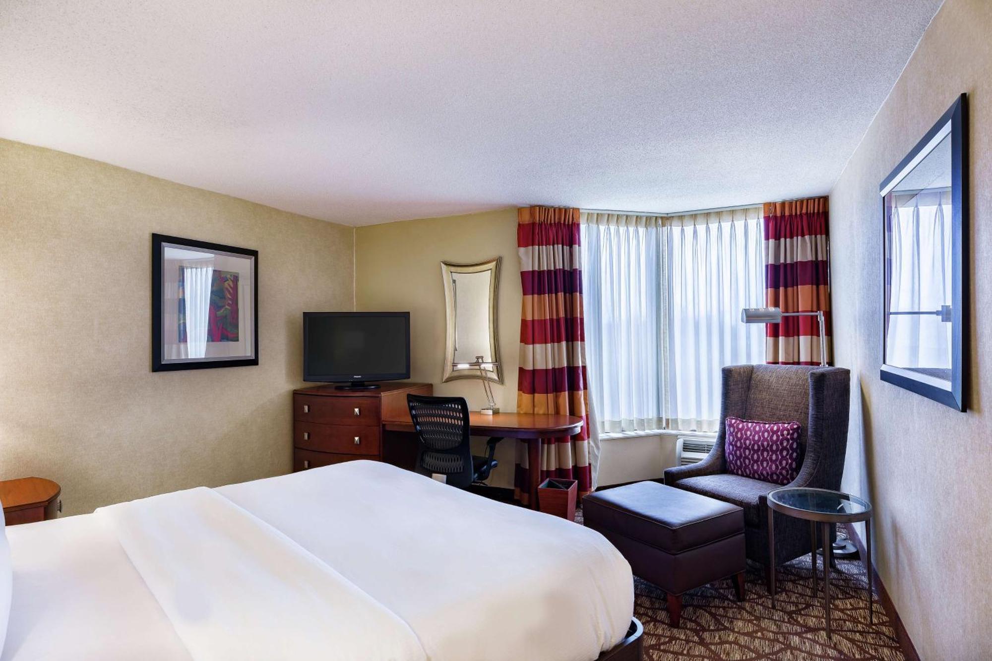 Doubletree By Hilton Johnson City Extérieur photo
