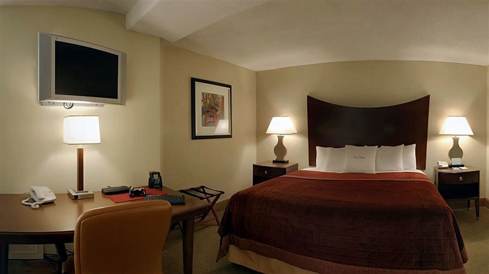 Doubletree By Hilton Johnson City Extérieur photo